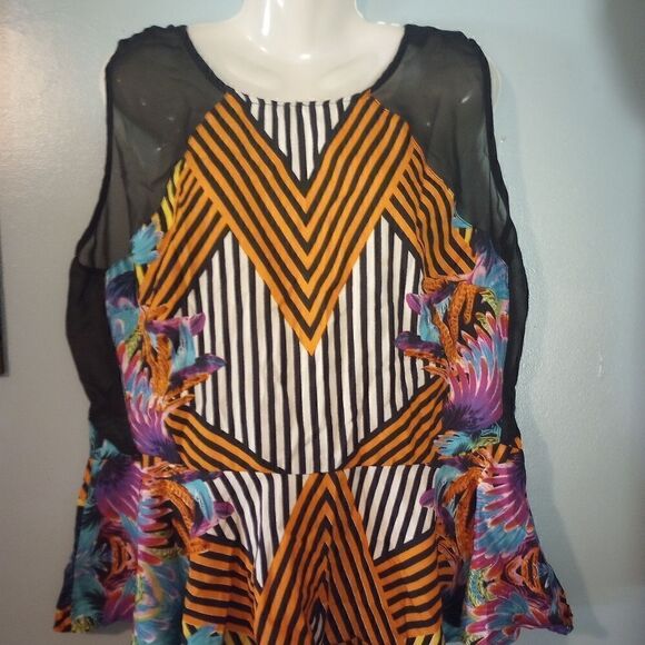 Sleeveless mixed pattern Pelham hem blouse with sheer inserts and back z… - Picture 3 of 10